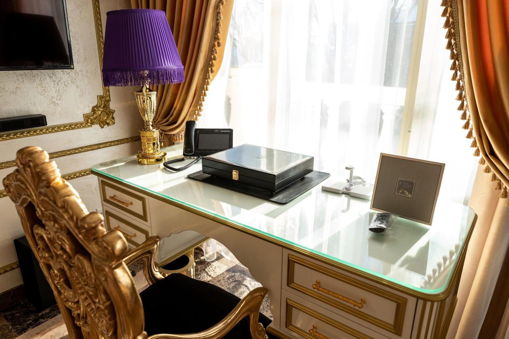 Royal Palace Luxury Hotel And Spa Khmelʼnytsʼkyy Chambre photo