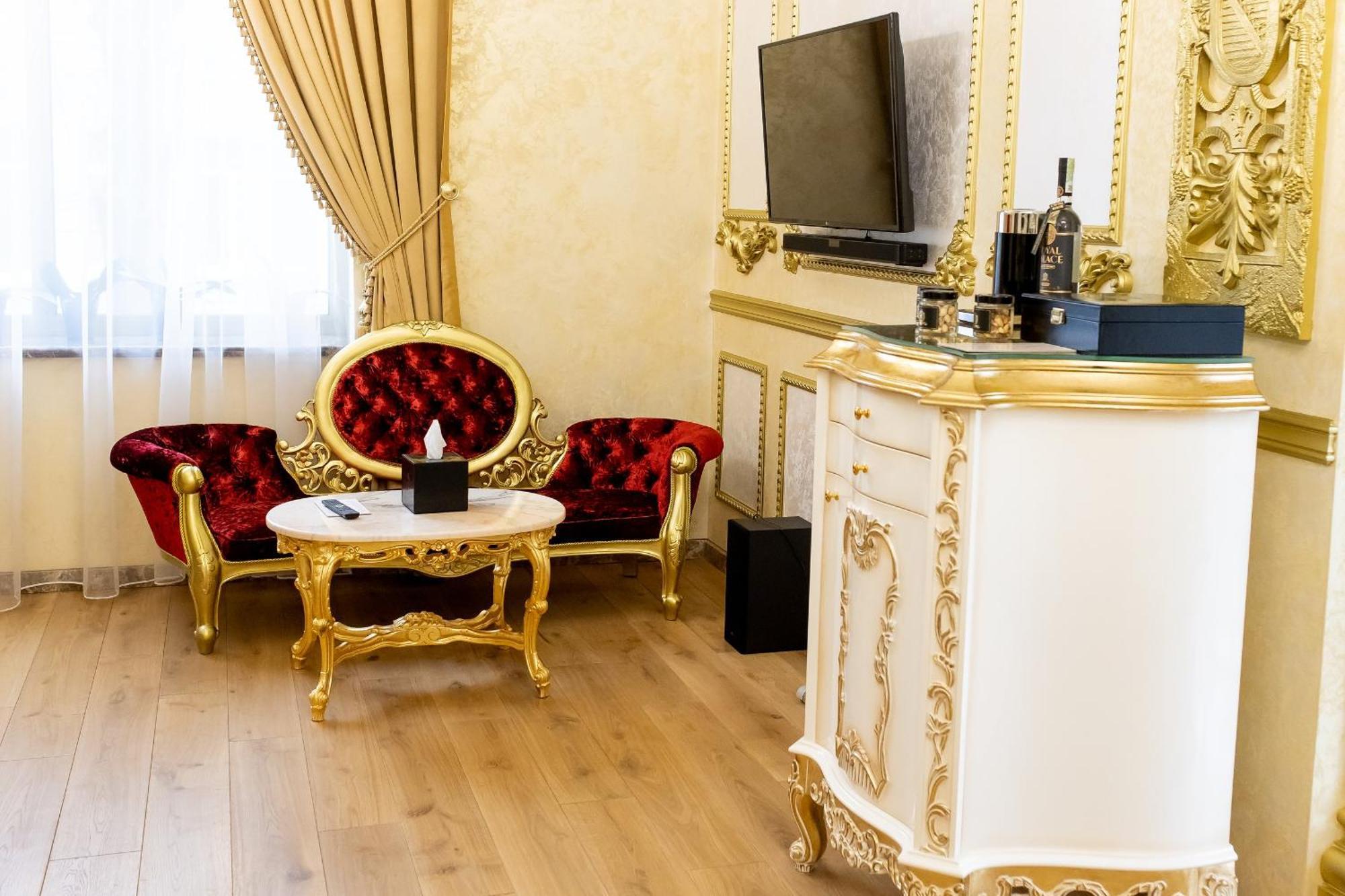 Royal Palace Luxury Hotel And Spa Khmelʼnytsʼkyy Chambre photo