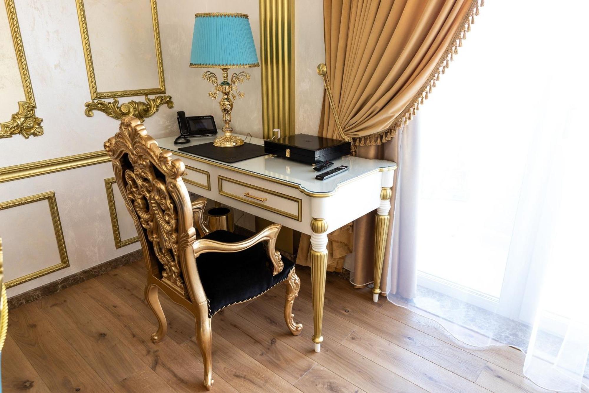 Royal Palace Luxury Hotel And Spa Khmelʼnytsʼkyy Chambre photo