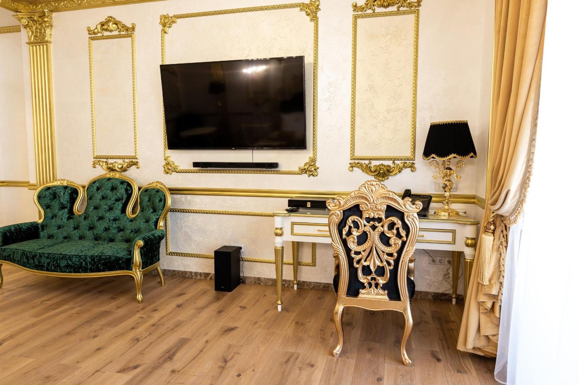 Royal Palace Luxury Hotel And Spa Khmelʼnytsʼkyy Chambre photo
